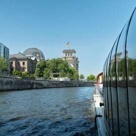 Crociera di un'ora sulla Sprea a Berlino dal molo Alte Börse