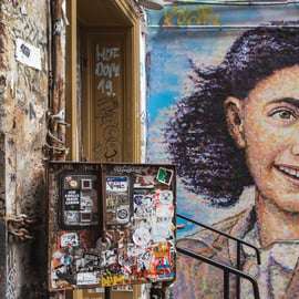 Tour dei cortili nascosti di Berlino con guida a piedi