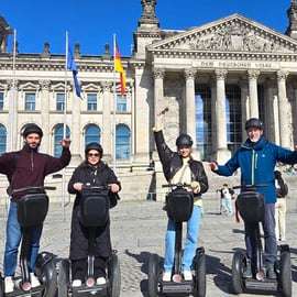 Tour in Segway a Berlino: 2 ore nel centro con casco