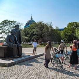 Berlino: Tour guidato in bicicletta del Muro di Berlino e del Terzo Reich
