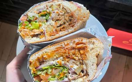 Berlino: Tour gastronomico guidato con degustazione di cibi di strada