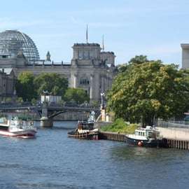 Berlino: Bootstour - Brückenfahrt turistico sulla Sprea