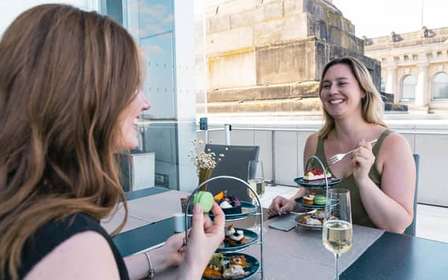 Berlino: Aperitivo sul tetto del Käfer Restaurant Reichstag