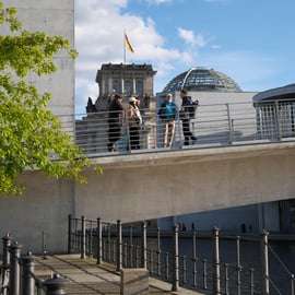 Tour del quartiere governativo e cupola del Reichstag