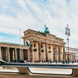 Berlino: Tour panoramico in autobus classico Volkswagen T1 Samba