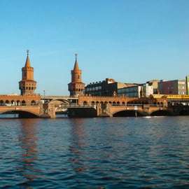 Crociera in barca sul lato est di Berlino, 2,5 ore