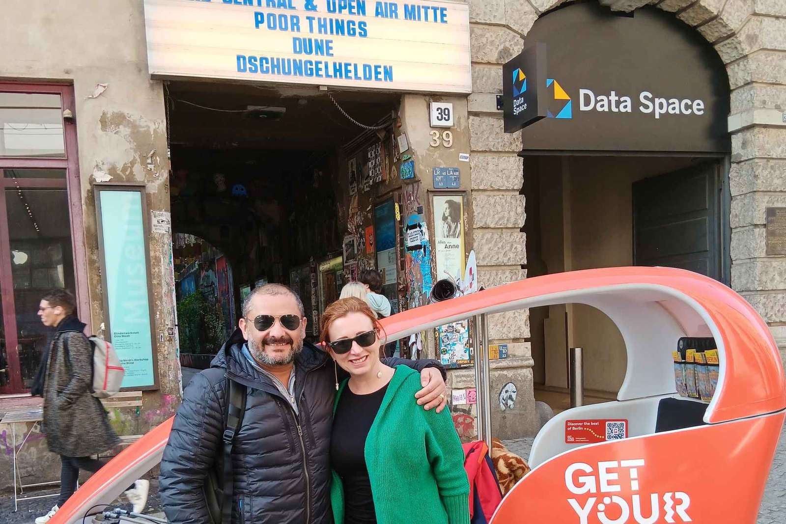 Tour di Berlino in risciò elettrico con prelievo
