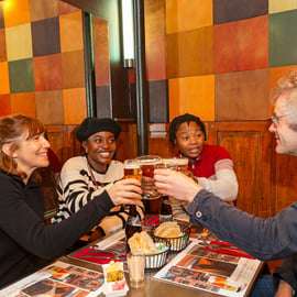 Tour gastronomico di Berlino: currywurst, kebab e birra