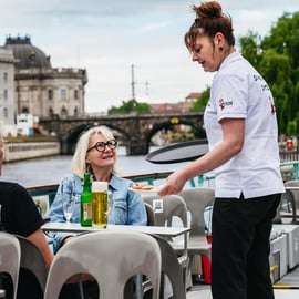 Crociera di un'ora sulla Sprea a Berlino dal molo Alte Börse