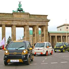 Berlino: Tour della città E-Trabi