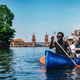 Berlino: Tour guidato in canoa