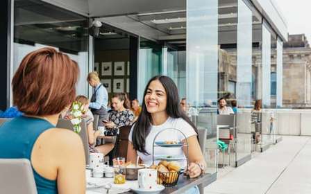 Berlino: Colazione sul tetto al Käfer Restaurant Reichstag
